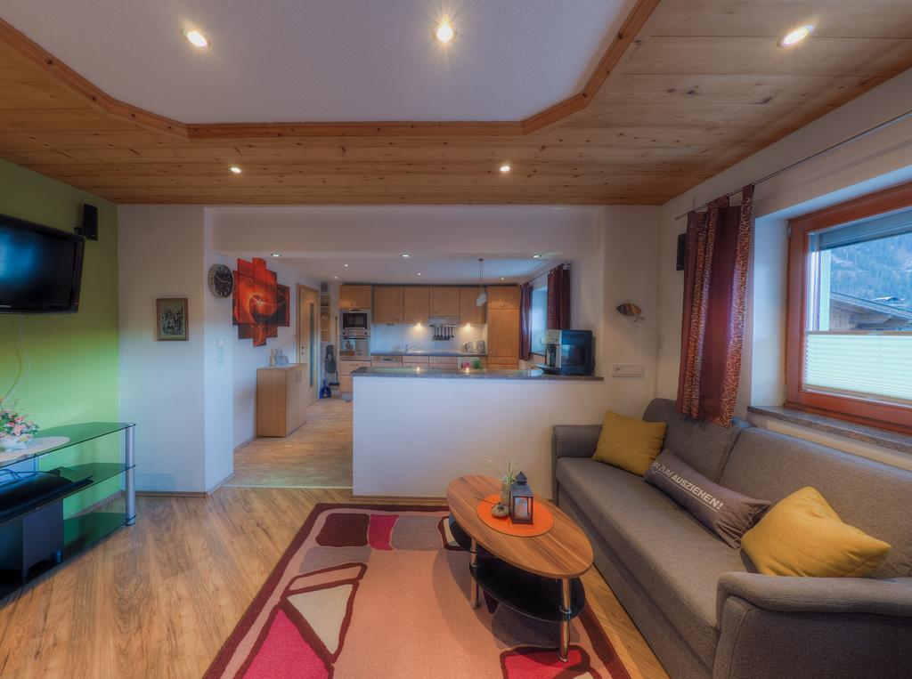 Ferienhaus Schweinberger Цел ам Цилер Екстериор снимка
